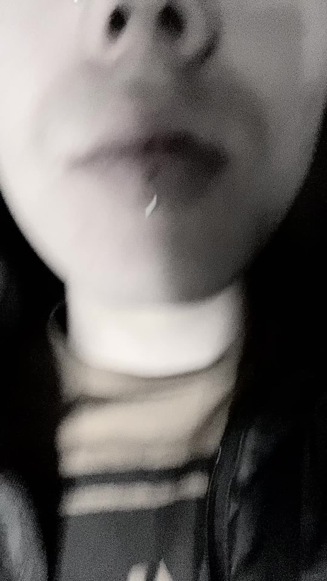 @🖤