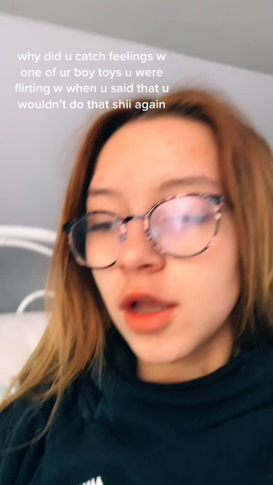 @victoriaclaireviolet