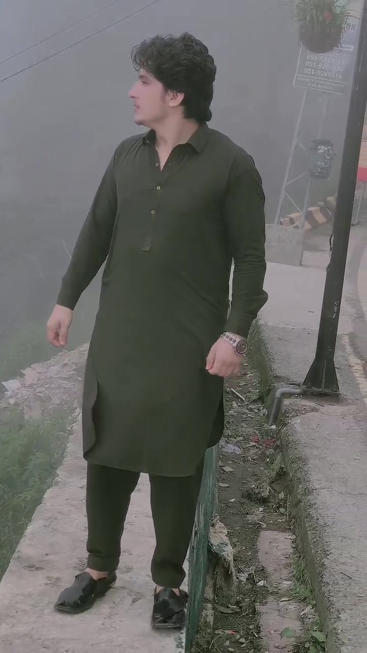 @😏 Mk BanGzai 😏