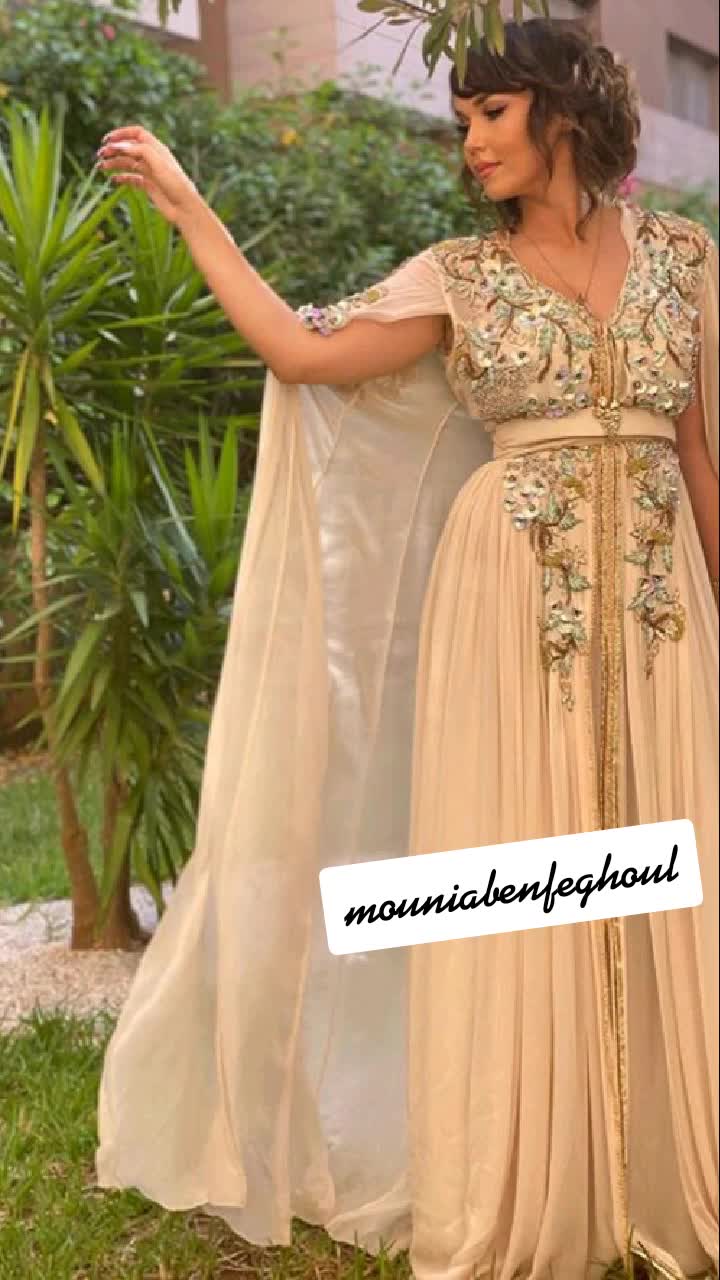 @Mounia benfeghoul