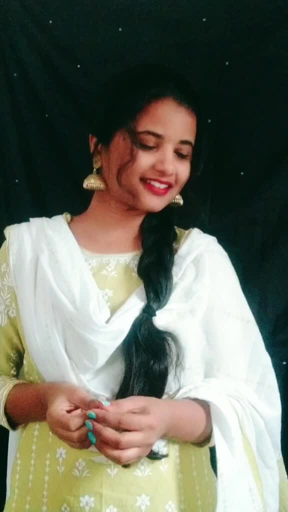 @L❤ahari😘