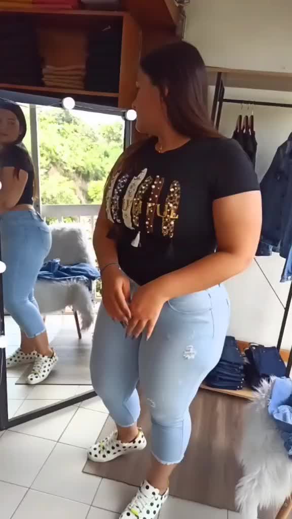 @Boom Curvy  ⚜️✨❤️