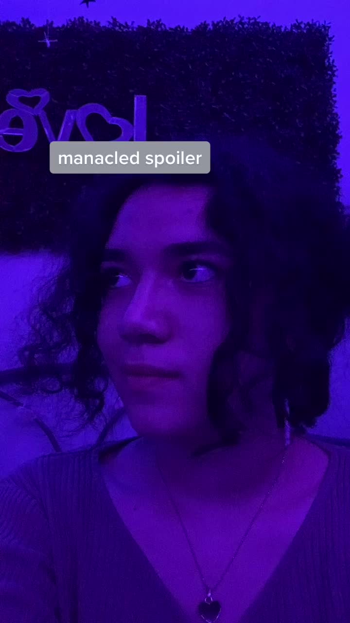 @Sofia🔪