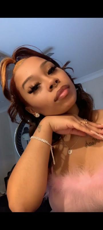 @🌻 AshMonique ✨