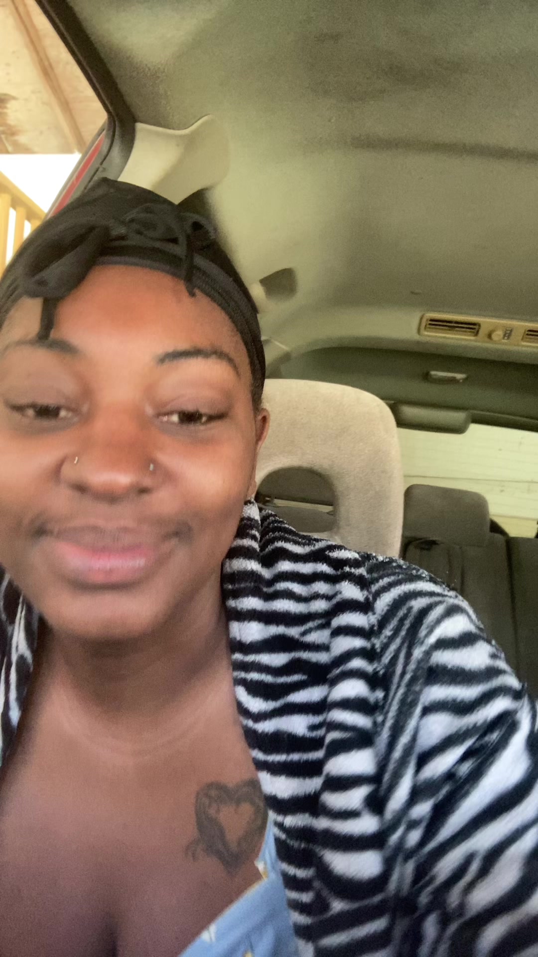 @MsPrettyTisha😊💜🧡💛💚🩷