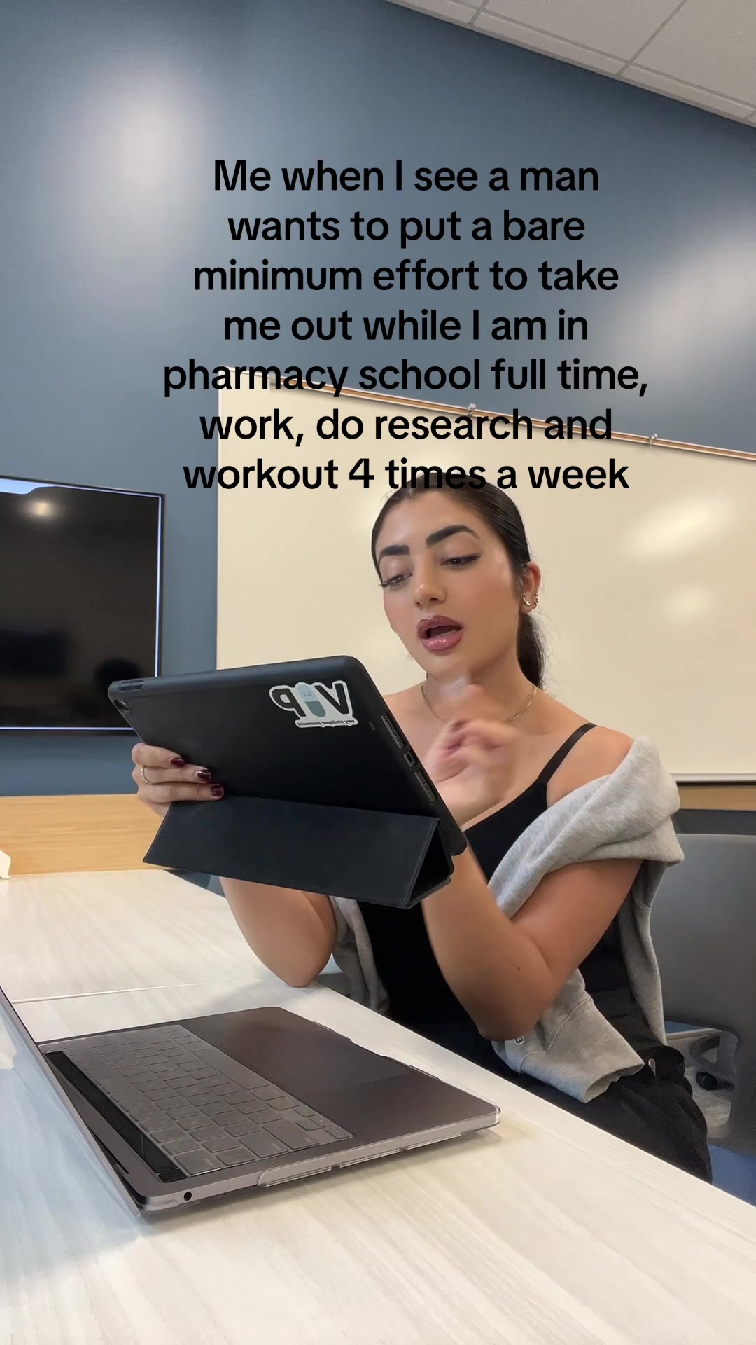 @Taramzf