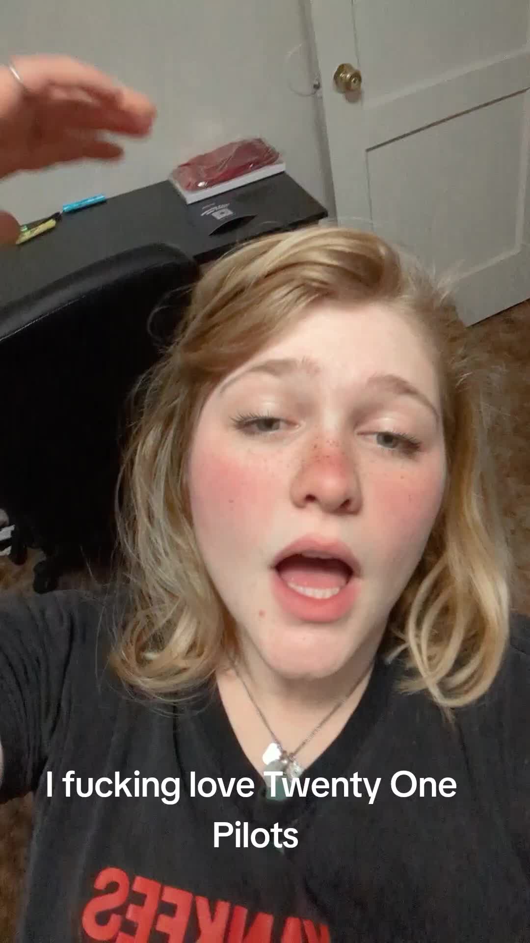 @Juliagoolia