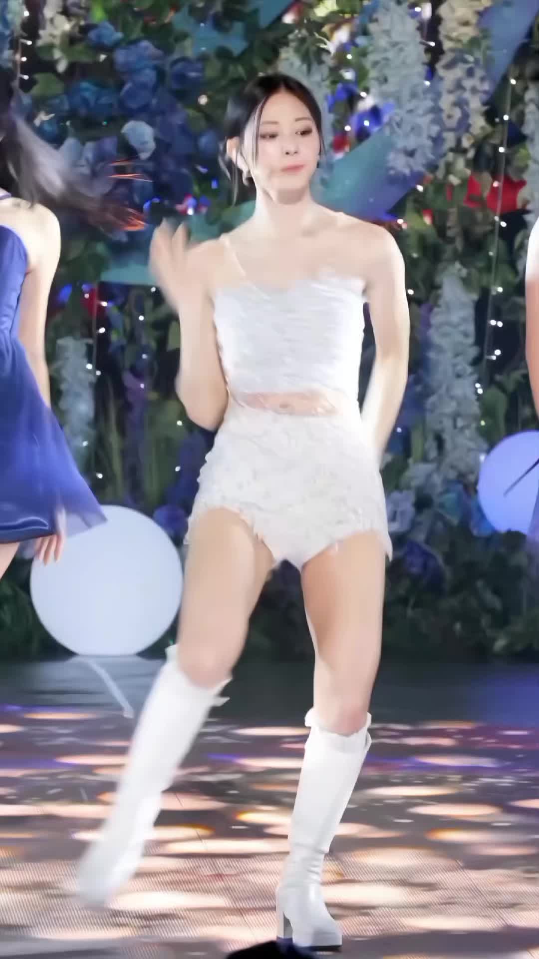 @ısa | 𝐏𝗨̶𝗥۪̅𝗘𝐅𝗟̷𝕺ׁ𝐖⁵
