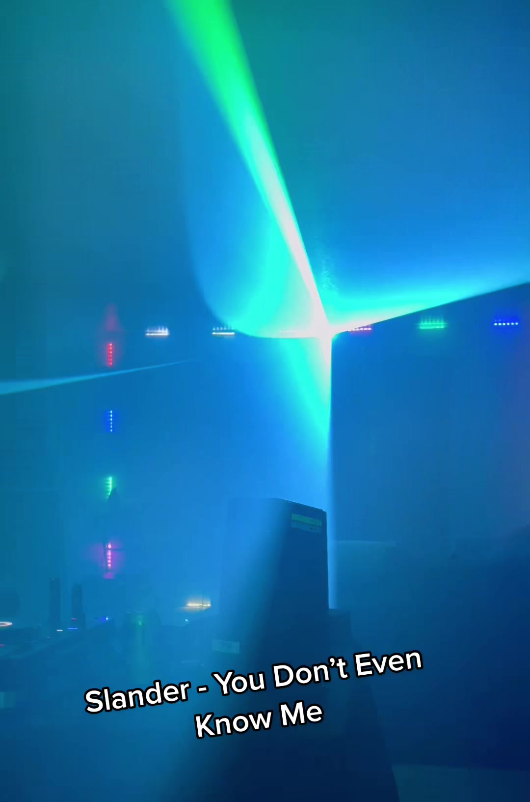 @V J Z Y