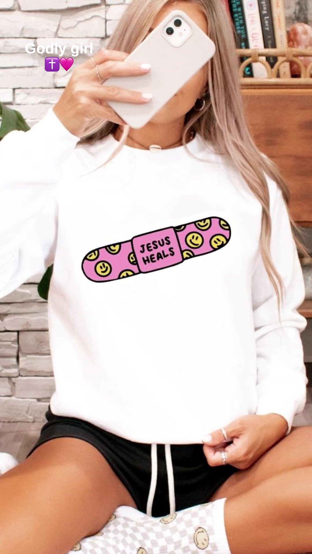 @shebelievesapparel
