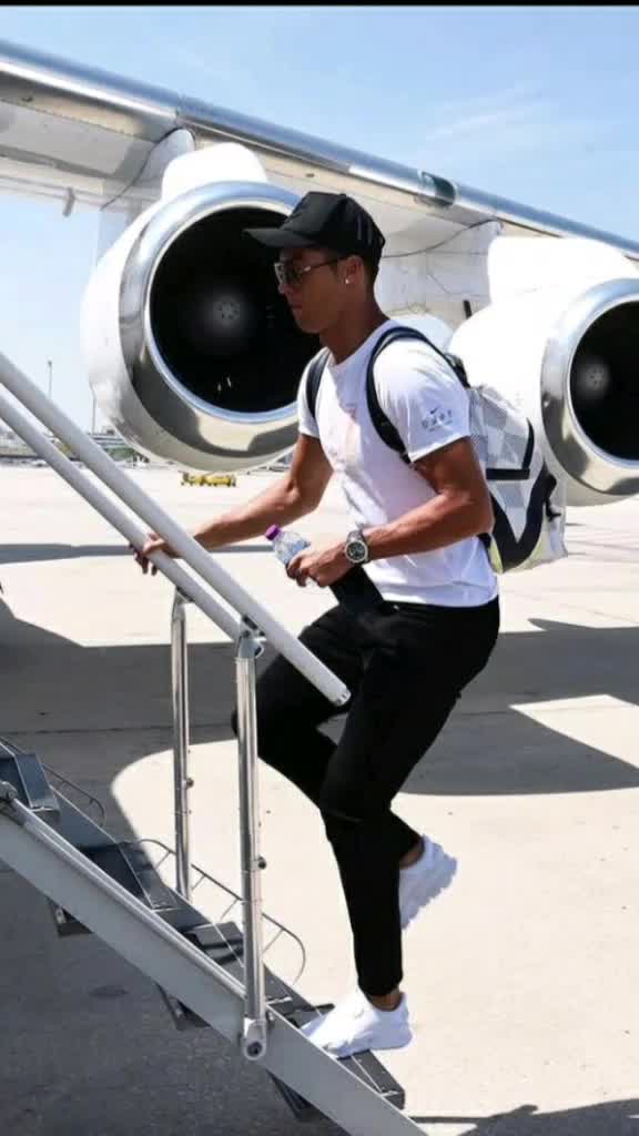 @CR7