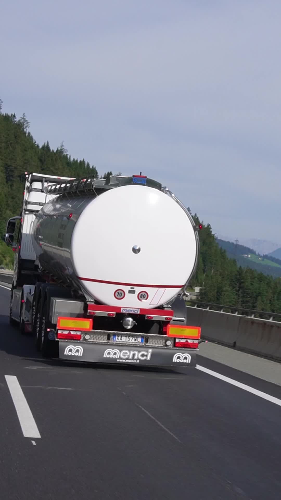 @Truckphohotpgrapy by LM