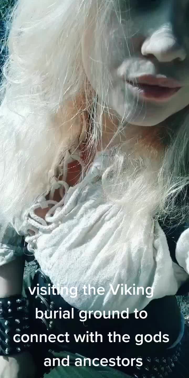 @Valkyria