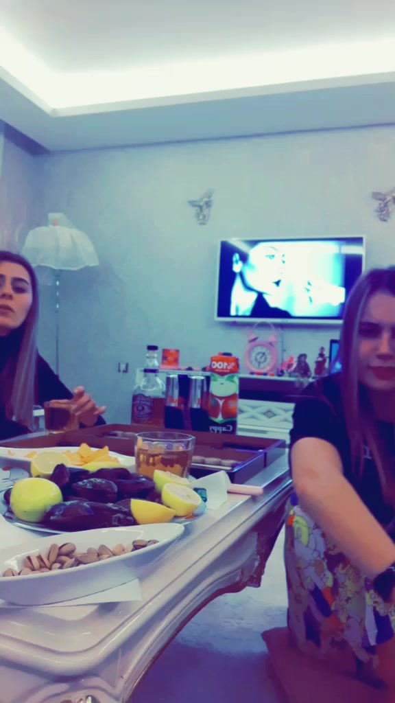 @Eliz Eskn
