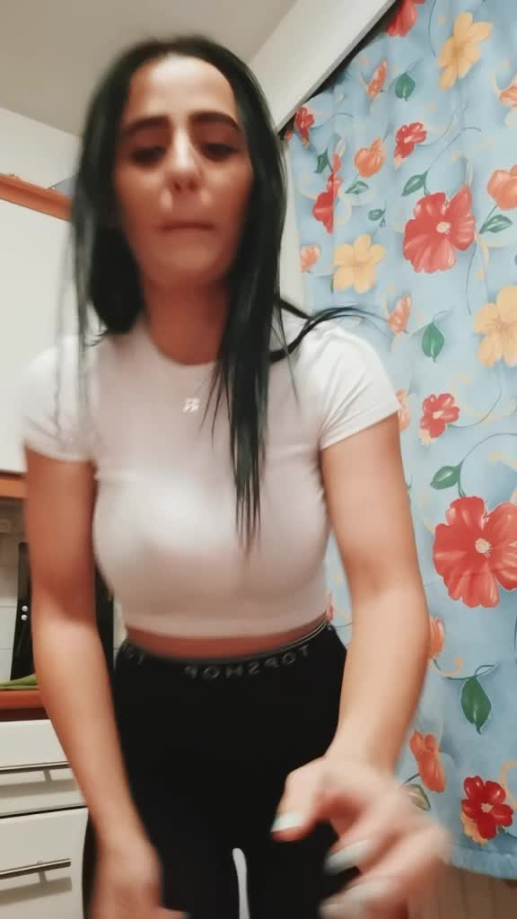 @Resmuves csilla
