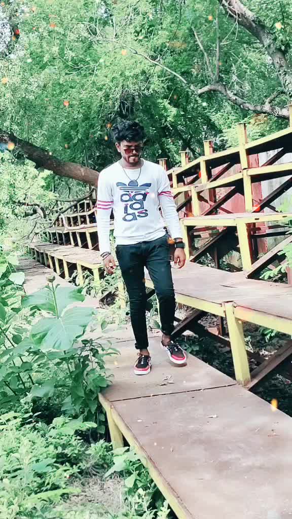 @DAZzLING boy ROHIT.