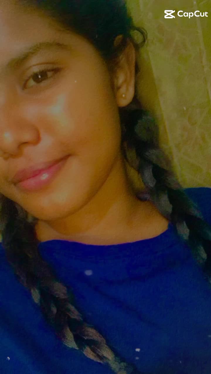 @teddy girl 🐻