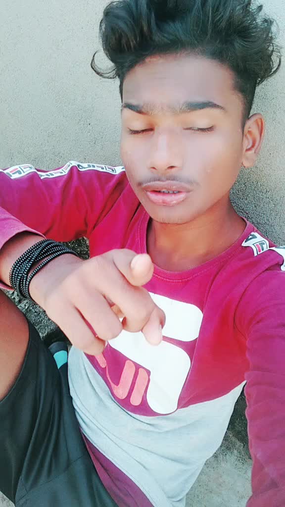 @sad boy pintu