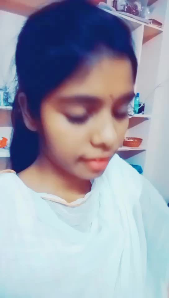 @sparkling_gal_valli