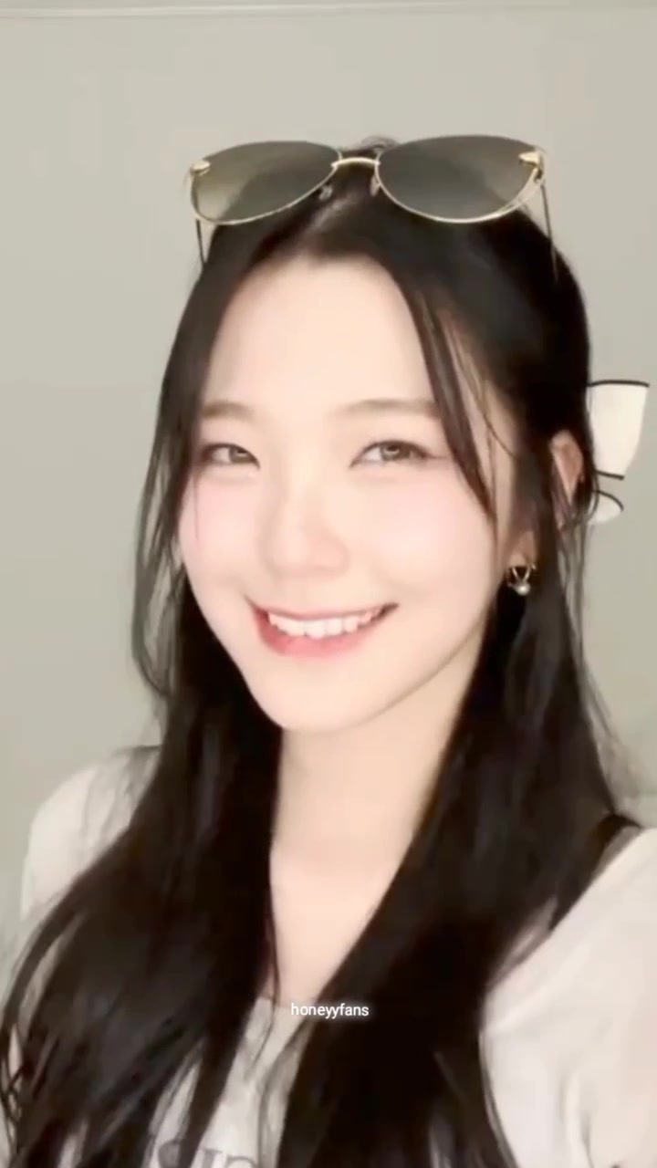 @hnyfns___