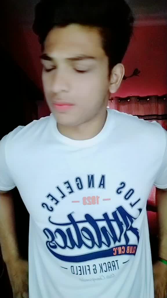 @hug_me_iam_arbaazian