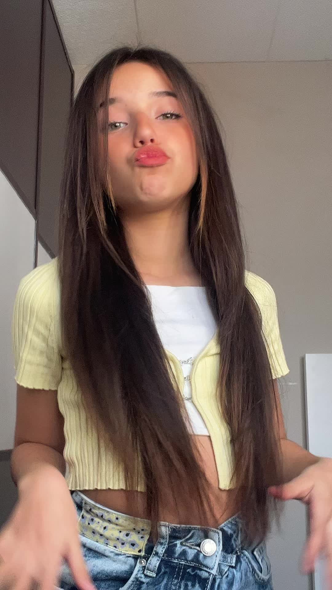 @VALERIA REBOLLO