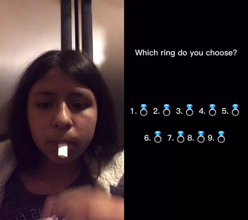 @Hi シ