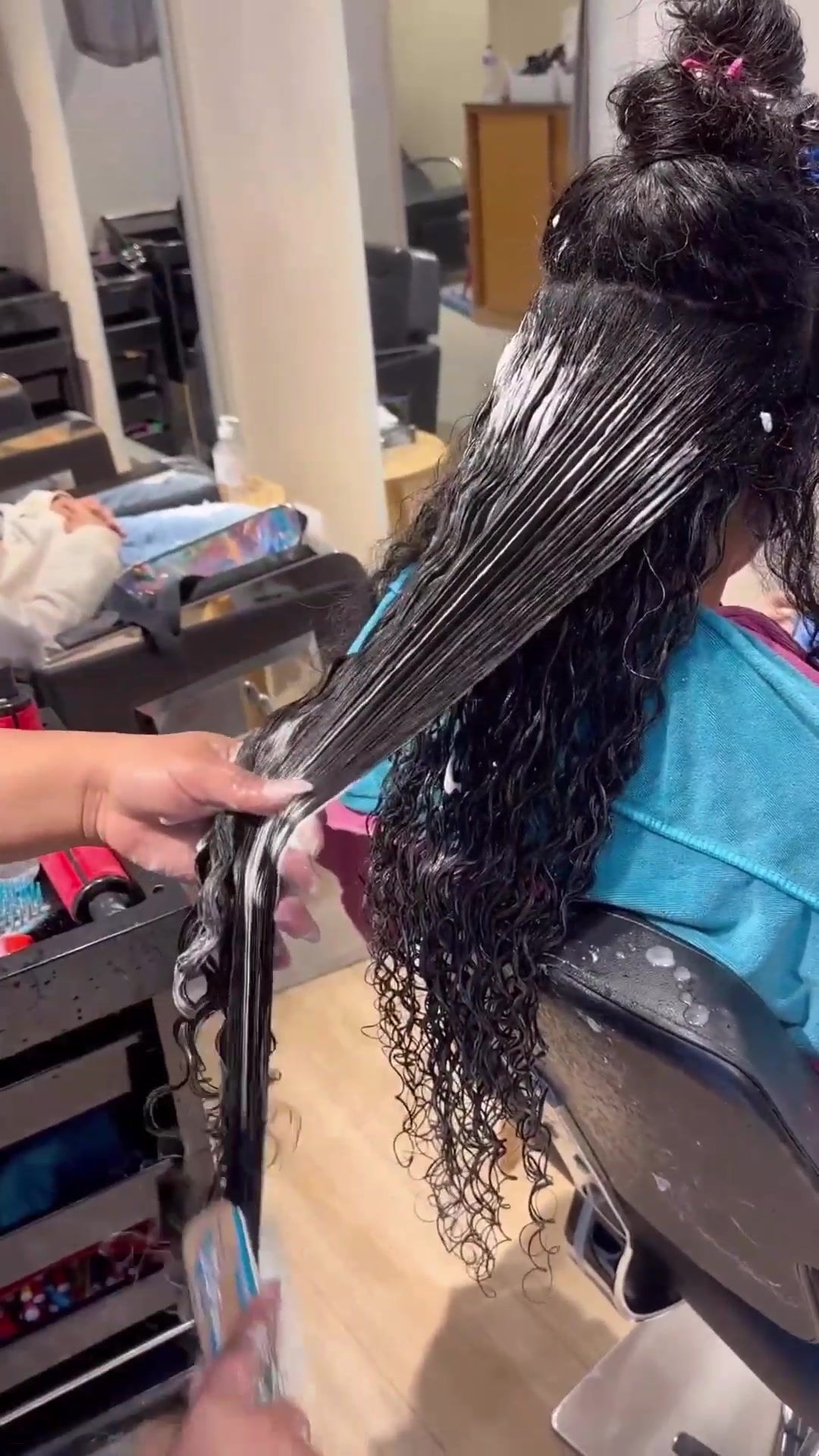 @The Hair Addict