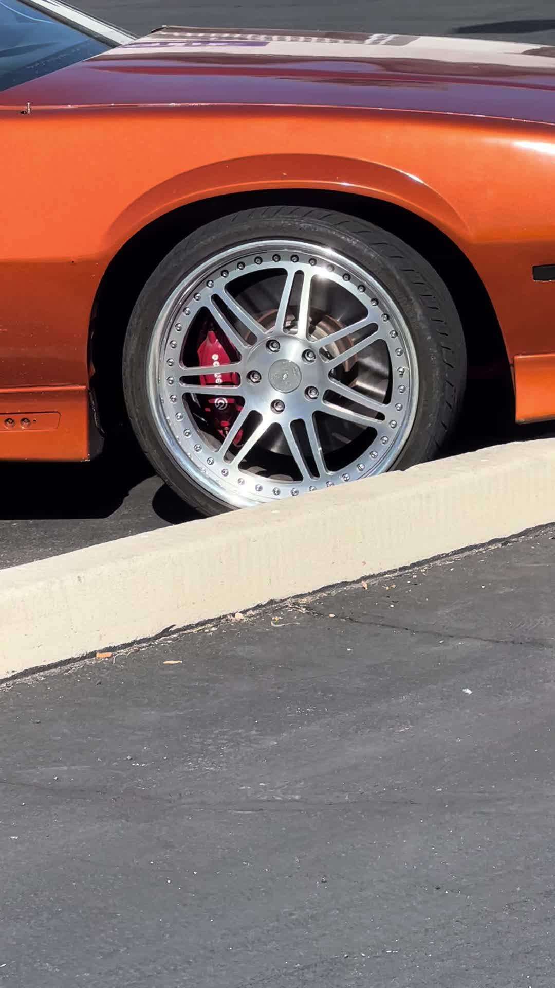 @Final Boss Garage