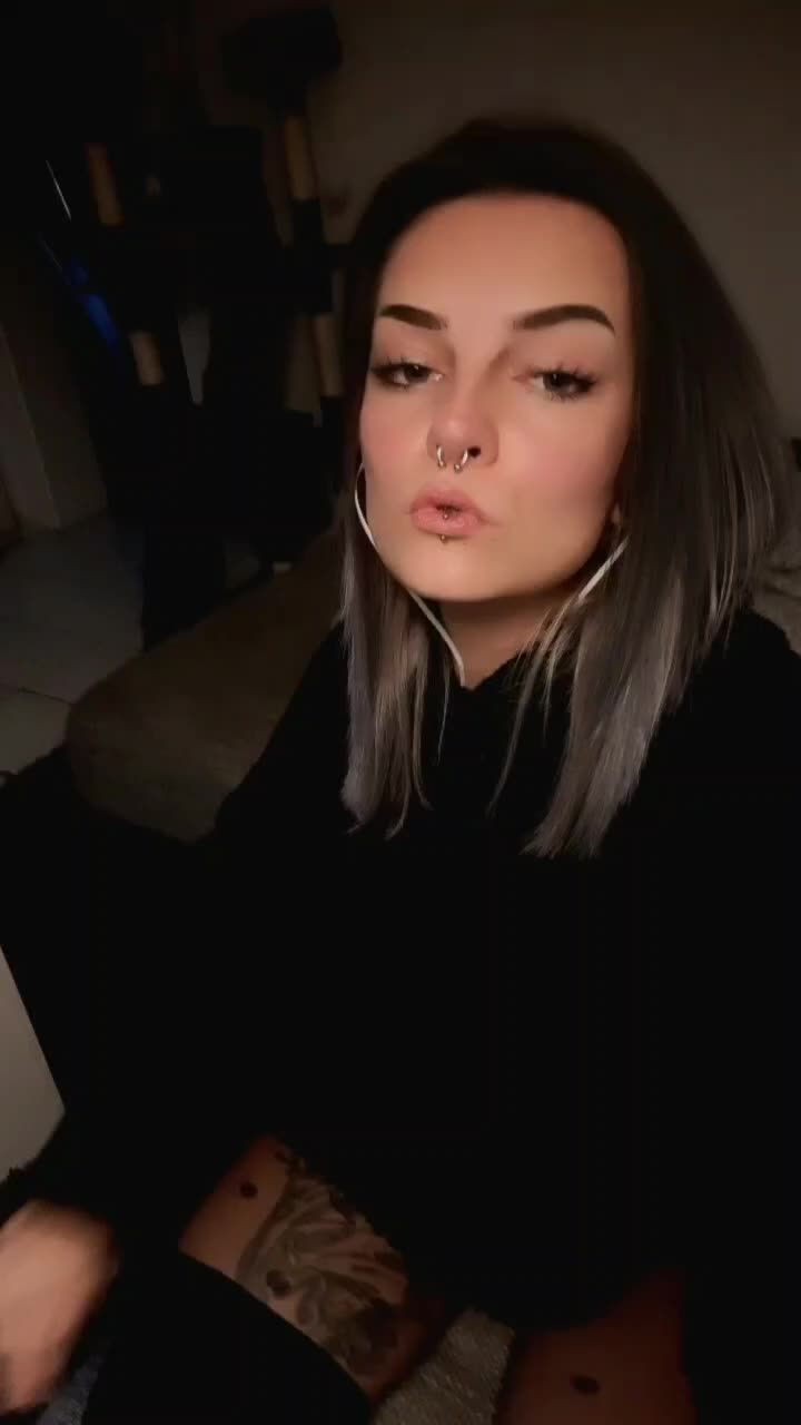 @JessiKrkvsk
