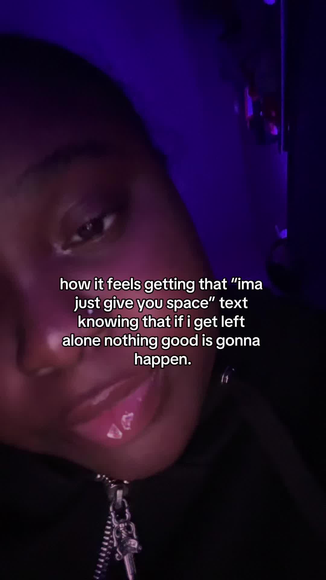 @𖣂