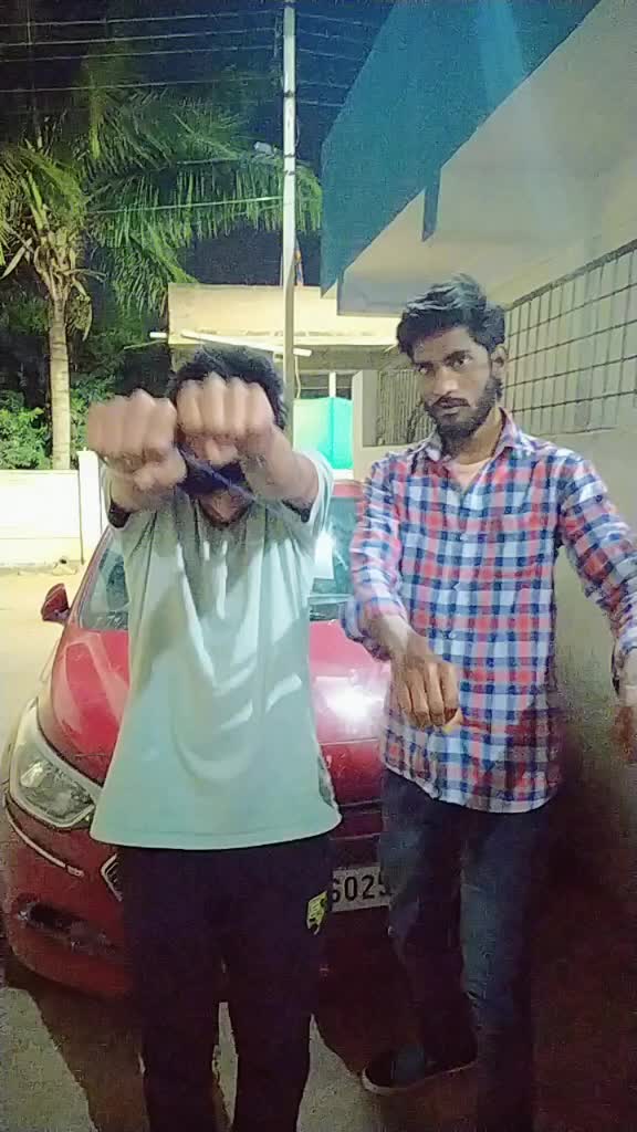 @kamina hoon 😜😜