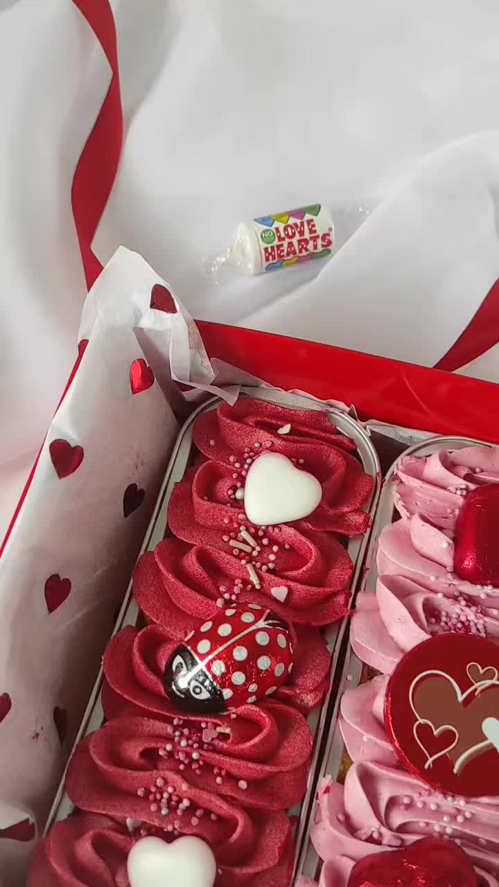 @Glorious Cakes & Bakes