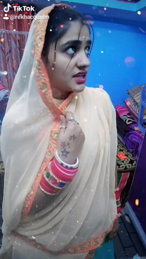 @Rekha c Queen