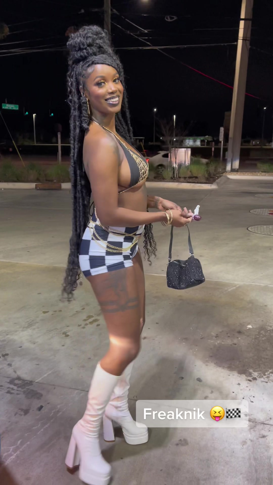 @leeia