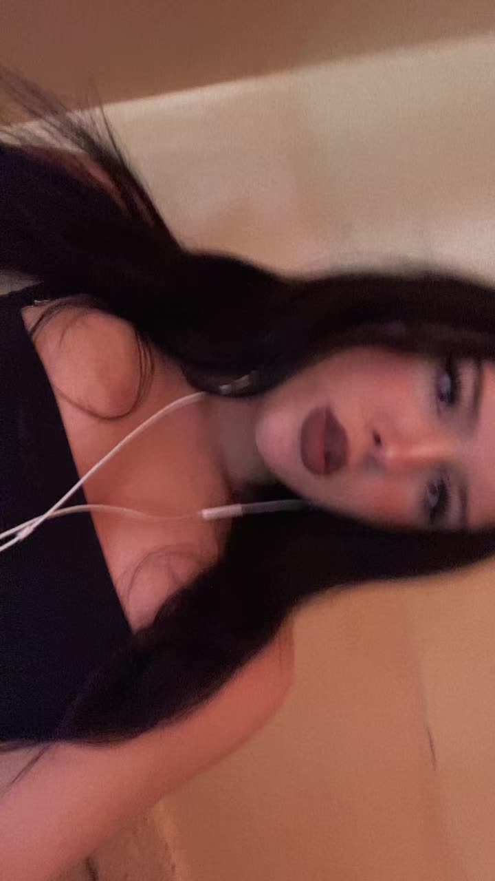@Невена