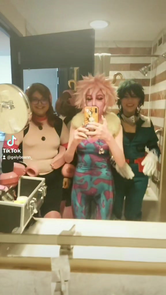 @GelyBean Cosplays