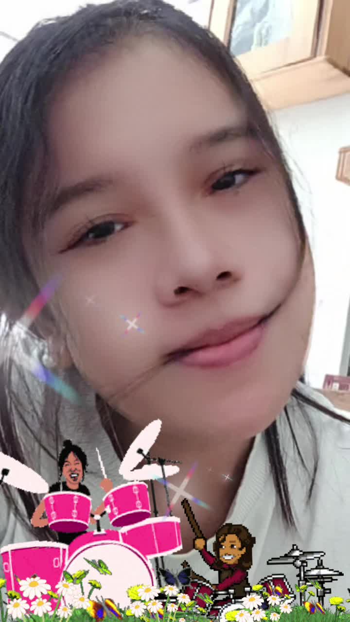 @CHRISTI TARA
