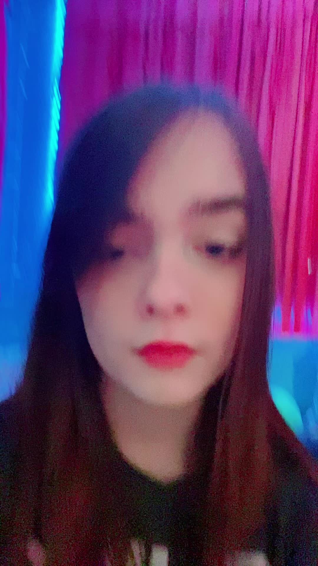 @kat <33