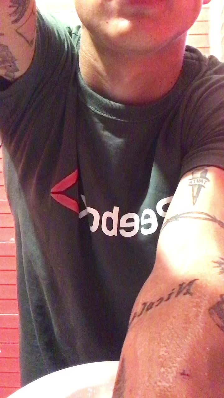 @𝖆𝖓𝖉𝖗3𝖘