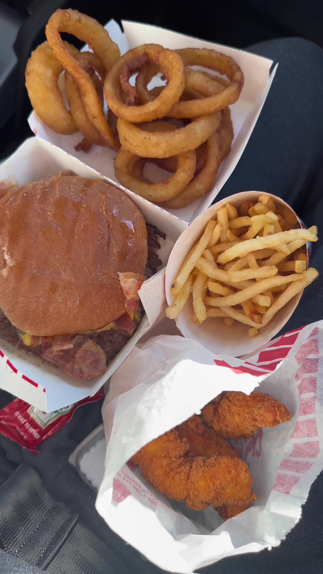 @Food Reviews 🍕🍟