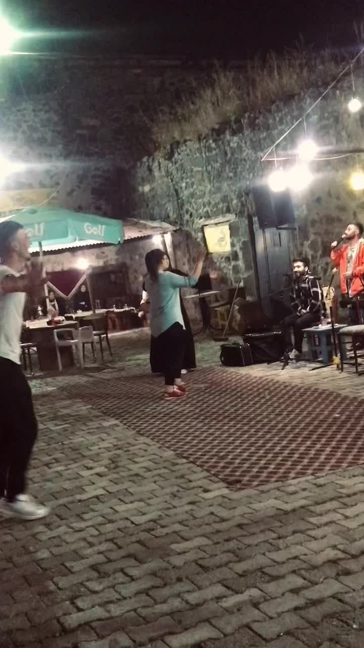 @๐จ๐๐๐๐