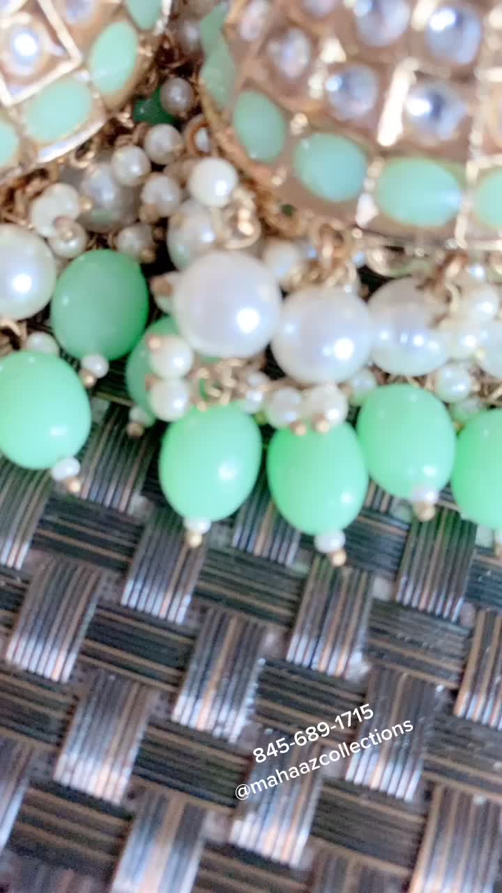 @Mahaaz.Collections