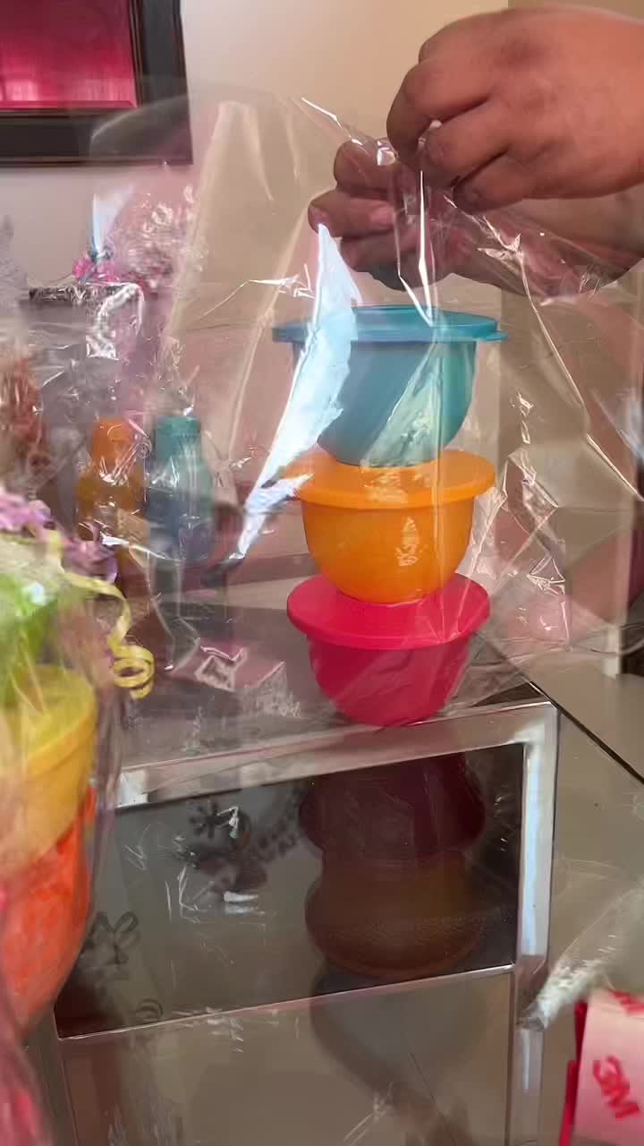 @lucytupperware