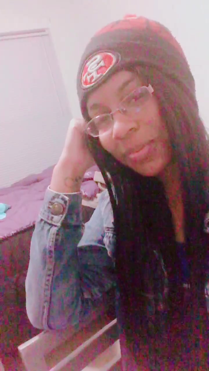 @Monèt🥰🤤