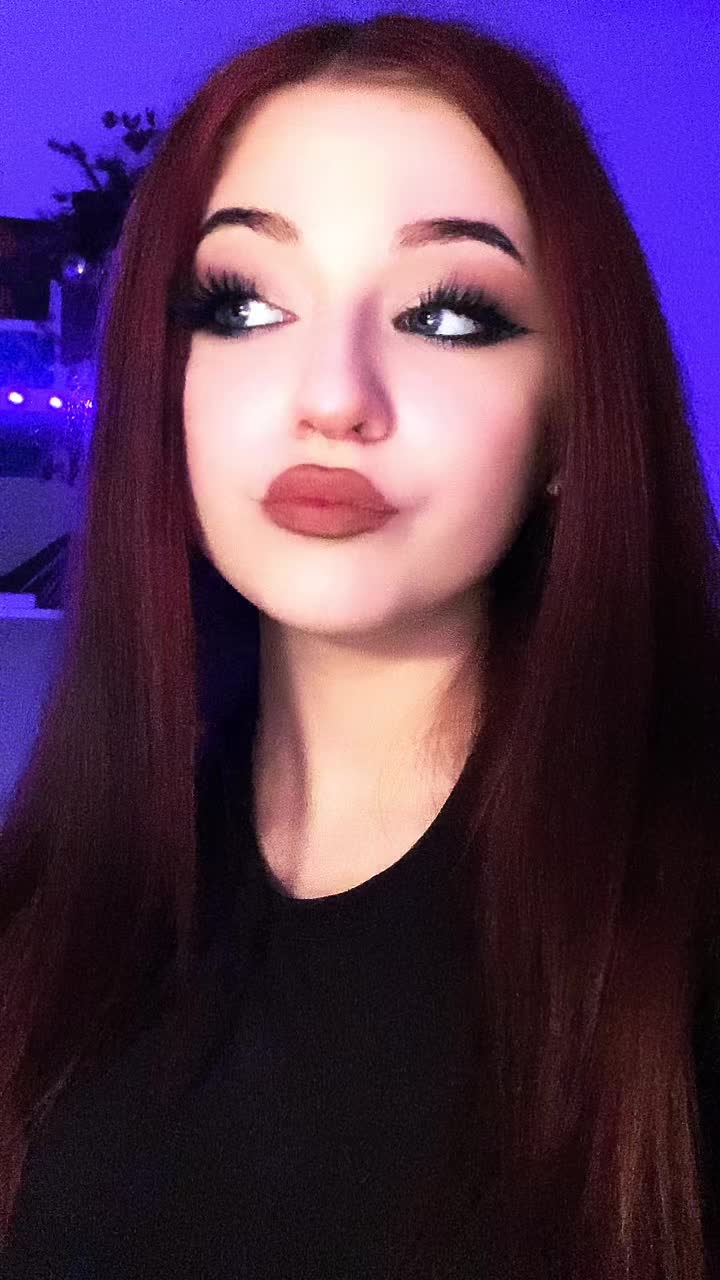 @𝓛💋