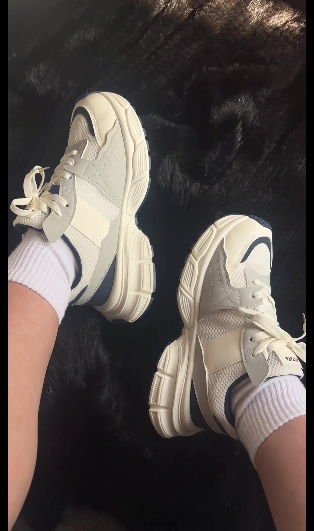 @elaine.pan
