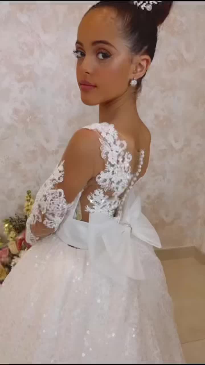 @Melania