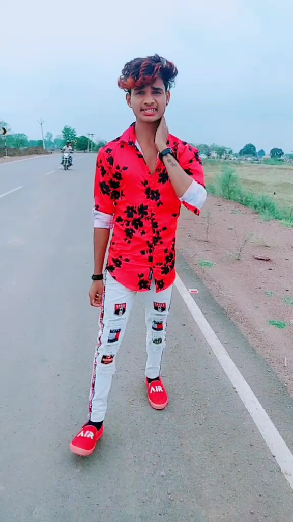 @👑&hearts;️__Raaz__&hearts;️👑