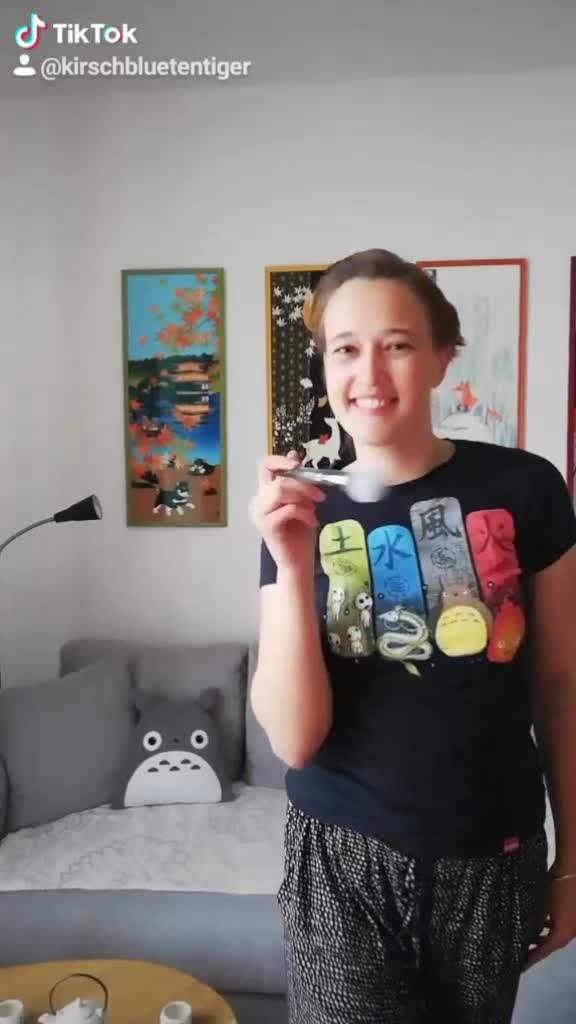 @Kirschblütentiger